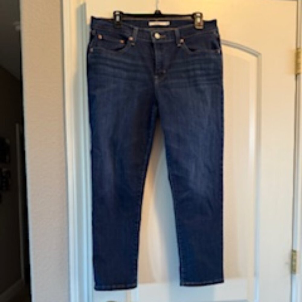 Levi's Boyfriend Jeans - Dark Wash - 31 Waist